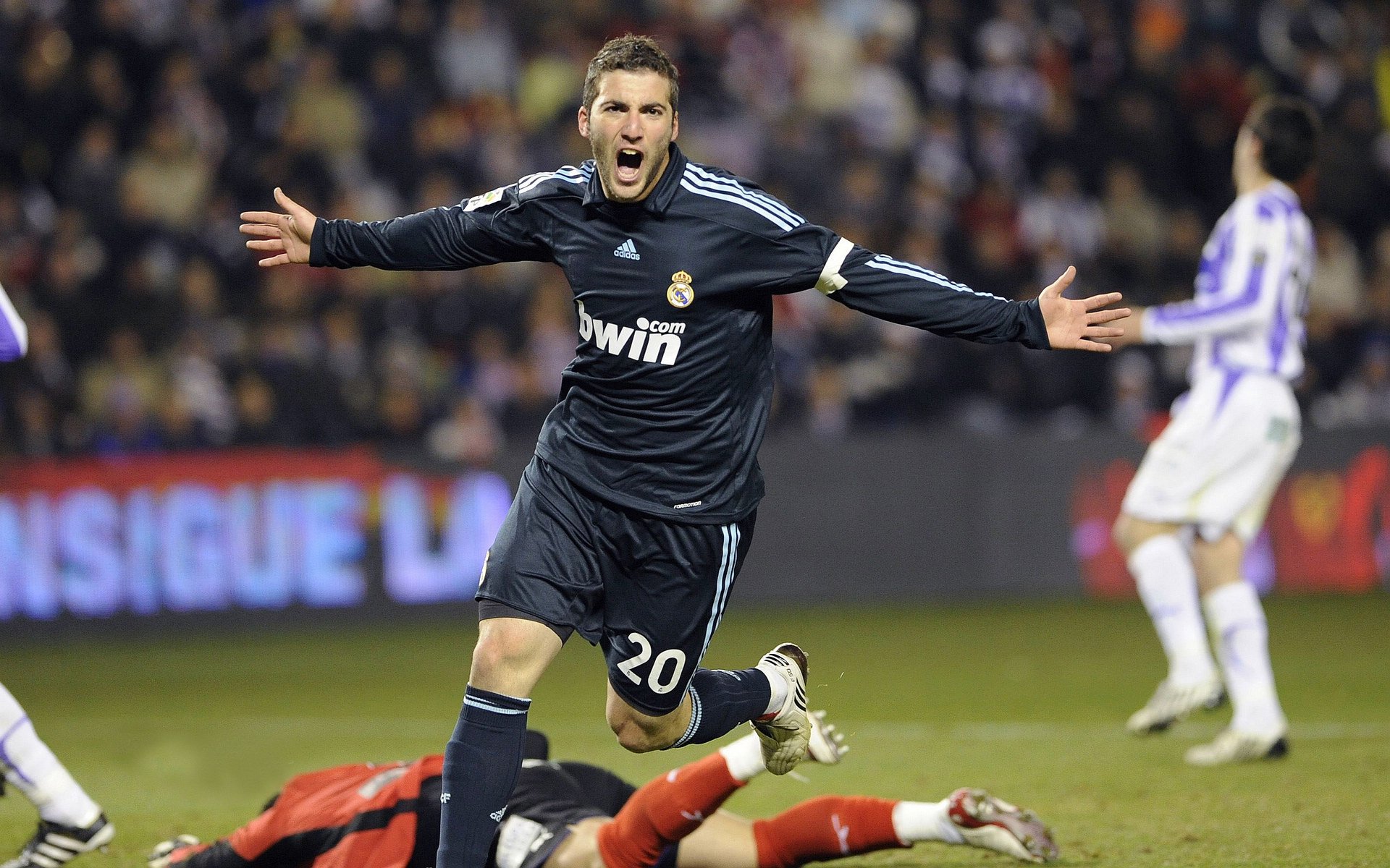 足球医疗科技助力球员恢复，足球医疗团队